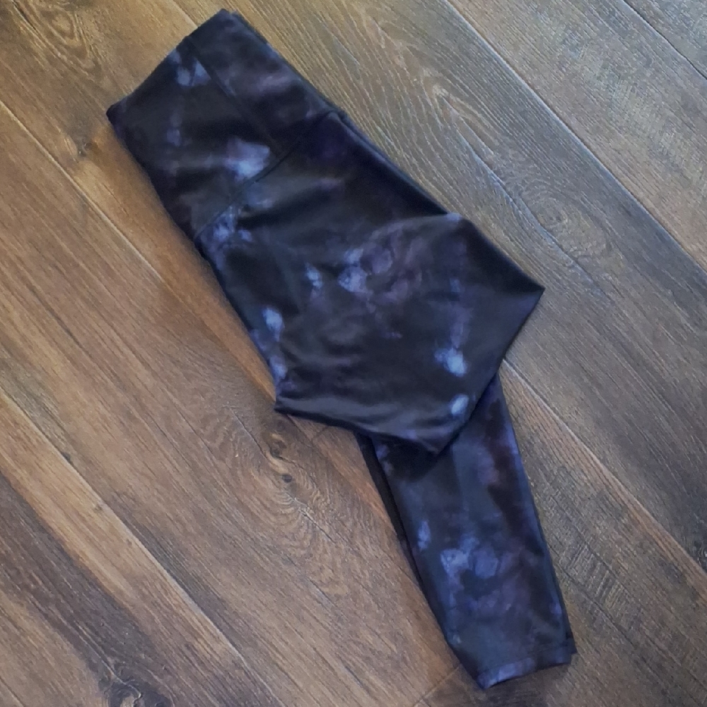 NWOT Women's Old Navy Powersoft Extra High Rise Go Dry Leggings in Medium Tall